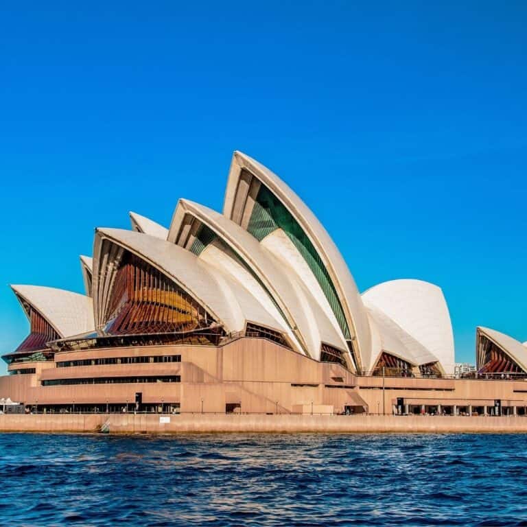 Australian visa tour travel